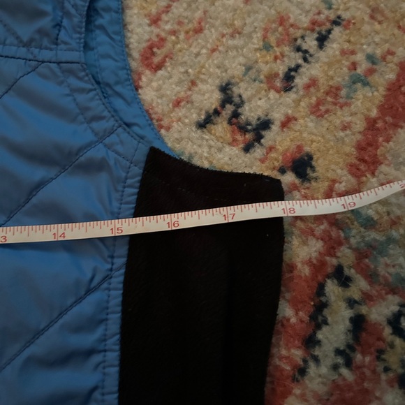 EUC Columbia insulated vest - Picture 6 of 7